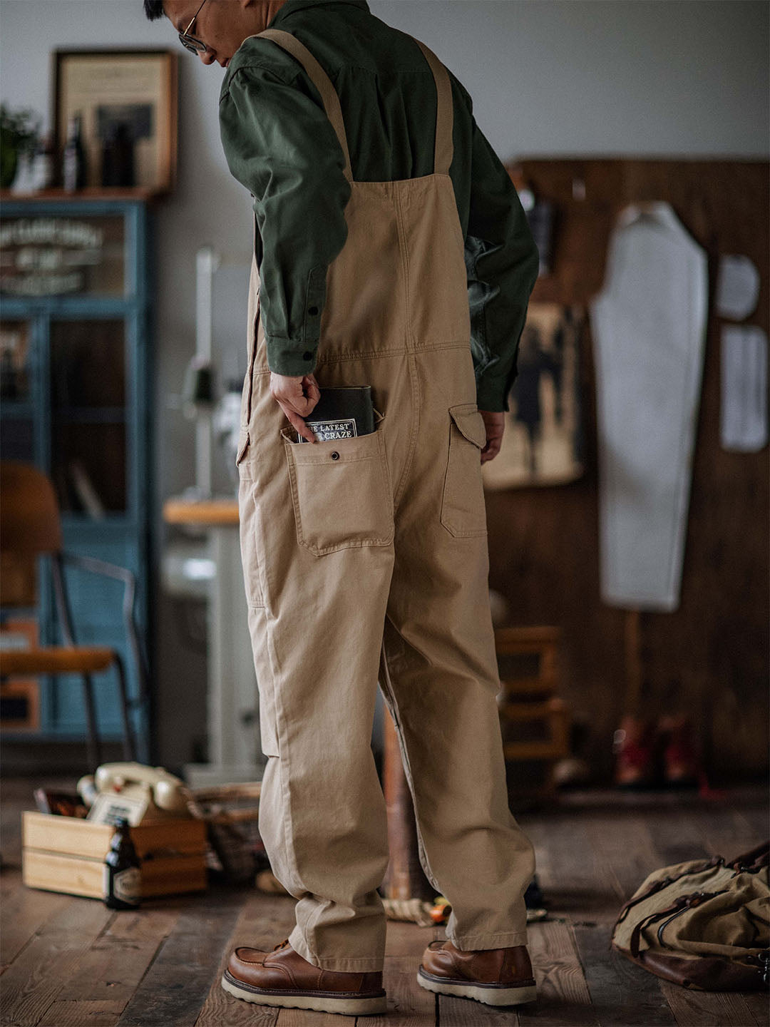 Men's Durable Bib Overalls for Work and Outdoor Activities