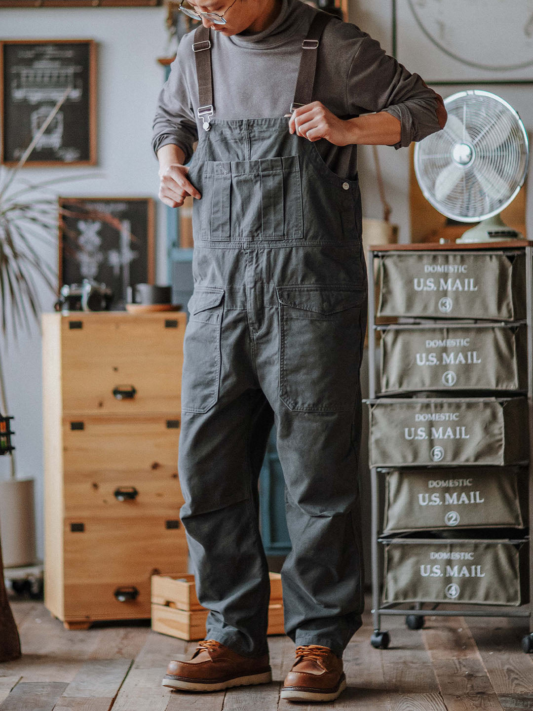 Men's Durable Bib Overalls for Work and Outdoor Activities