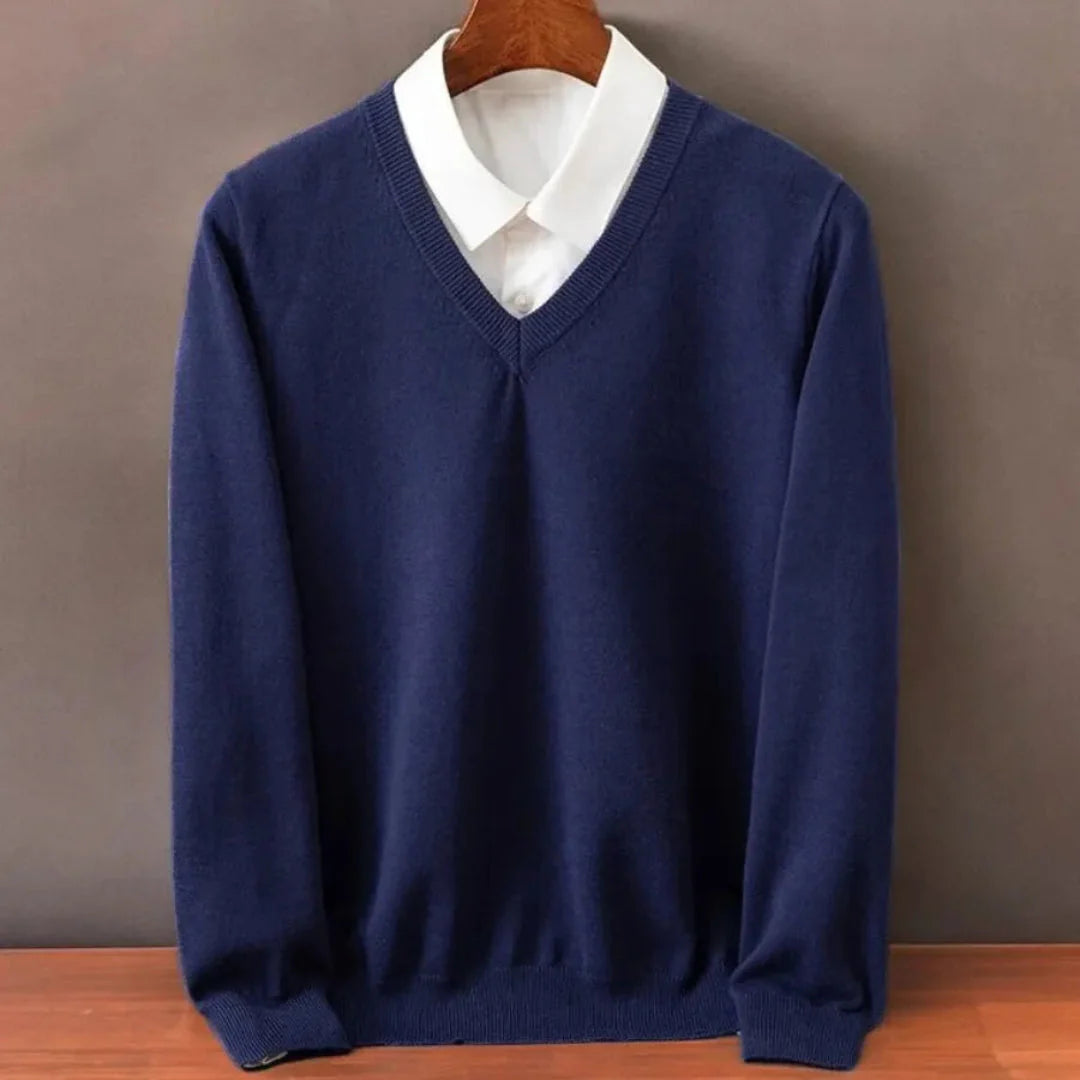 Men's Cashmere V-Neck Sweater - Luxurious Comfort Navy