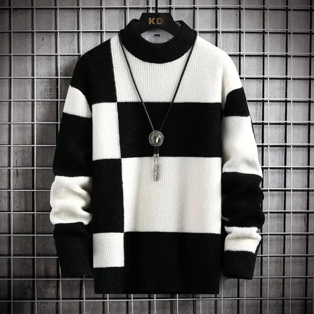 Monochrome Memento Sweater - Stylish and Versatile Noir