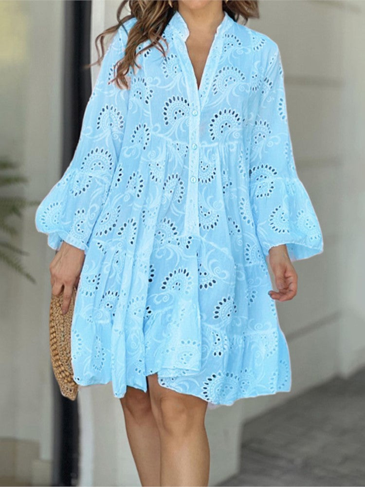 Vestito corto a balze con motivo da donna
