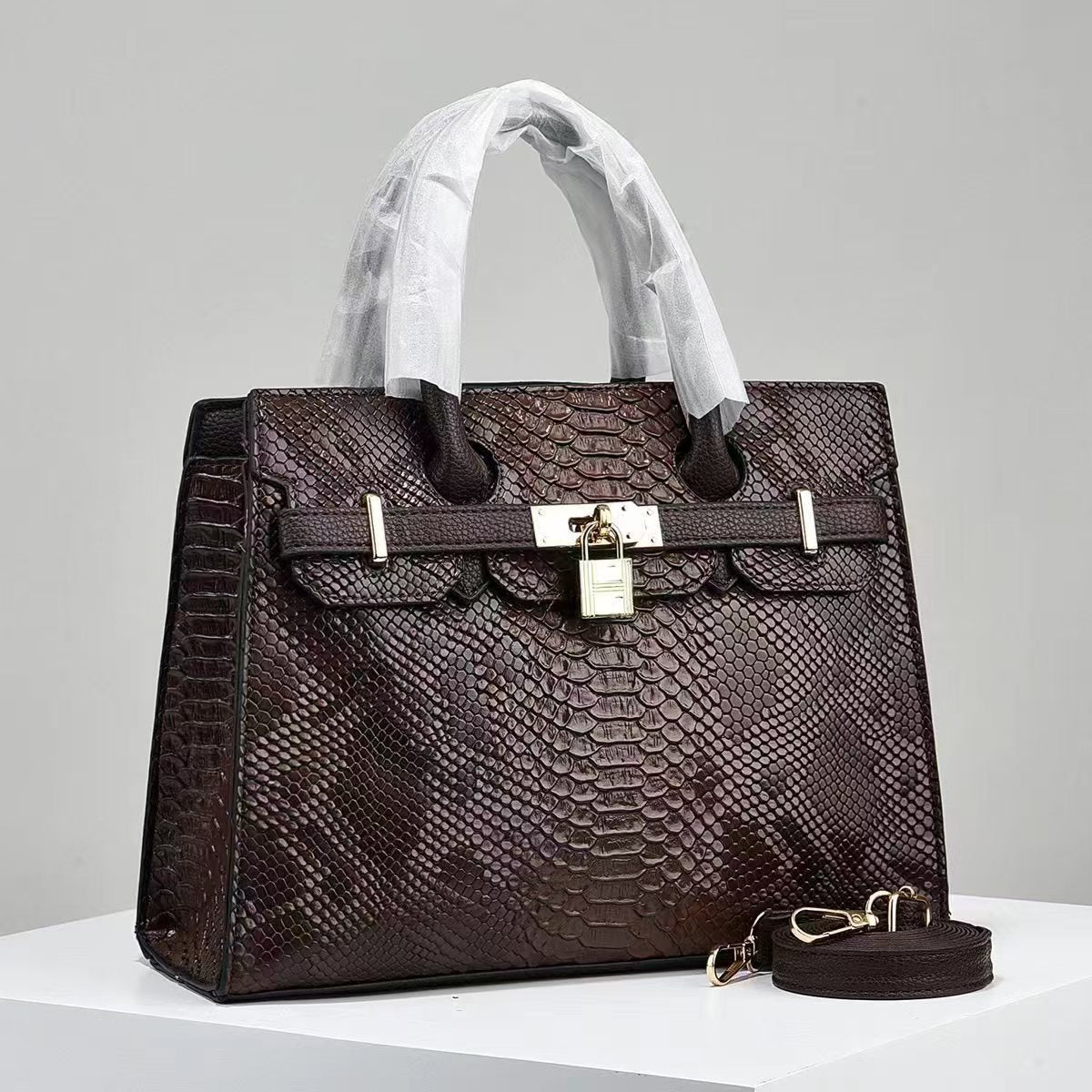 Elegant Croc-Embossed Handbag Brown