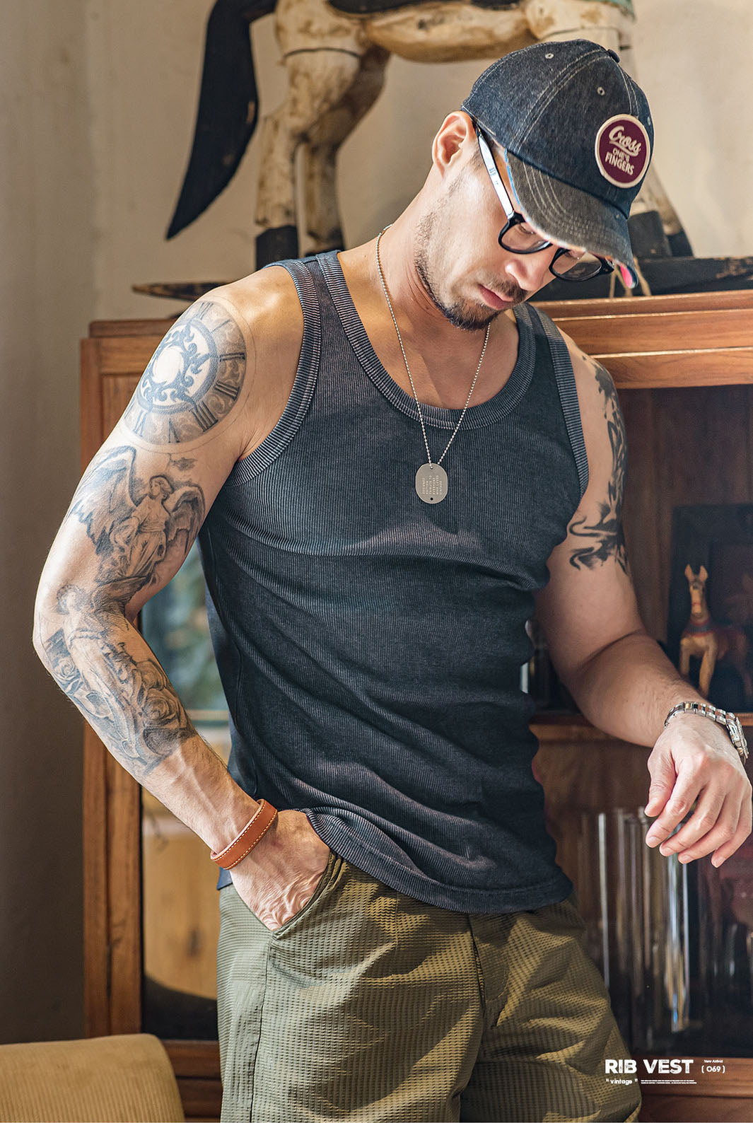 Men's Slim Fit Ribbed Sleeveless Shirt