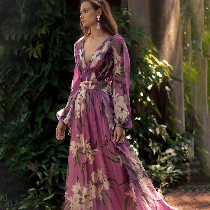 Abigail | Kvinders blomstrede maxi-kjole med V-hals for komfort