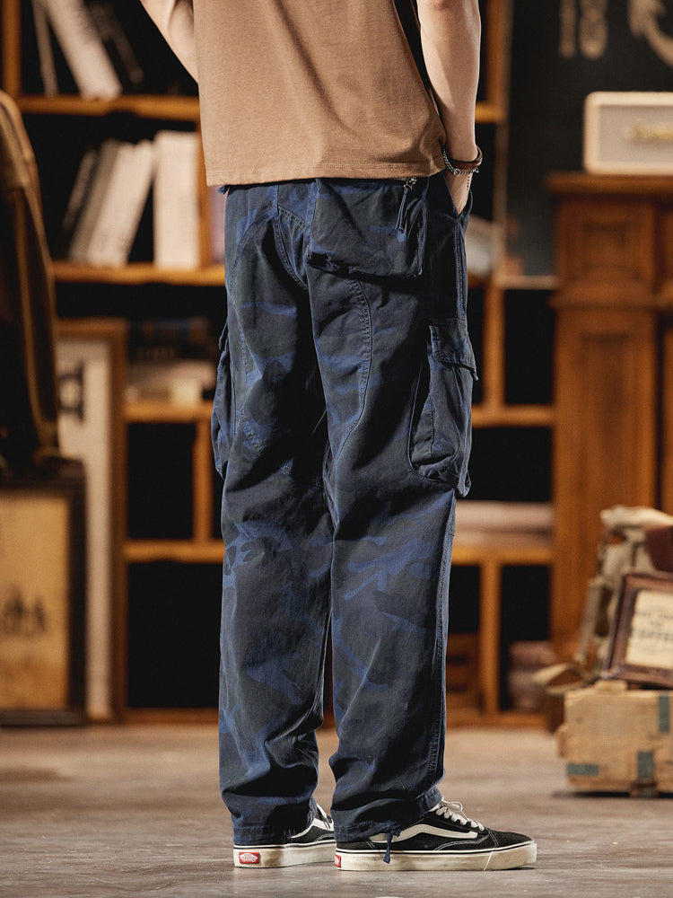Men's Vintage-Inspired Camo Cargo Pants