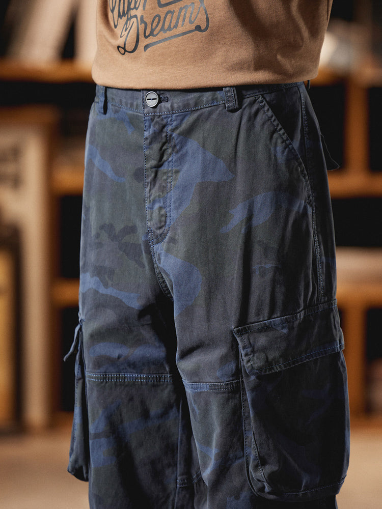 Men's Vintage-Inspired Camo Cargo Pants