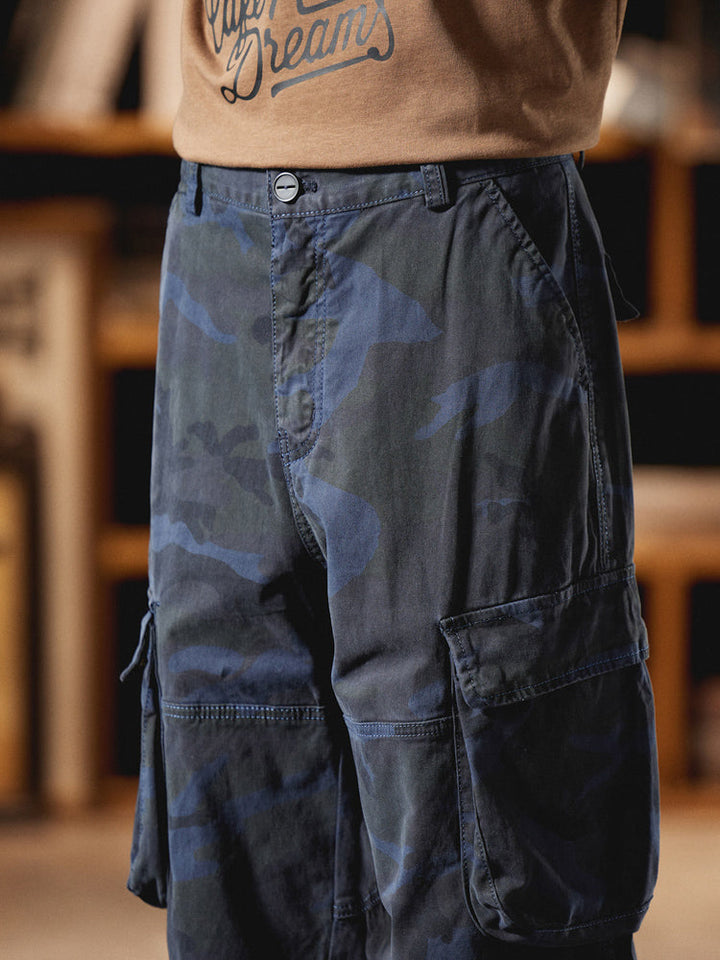 Men's Vintage-Inspired Camo Cargo Pants