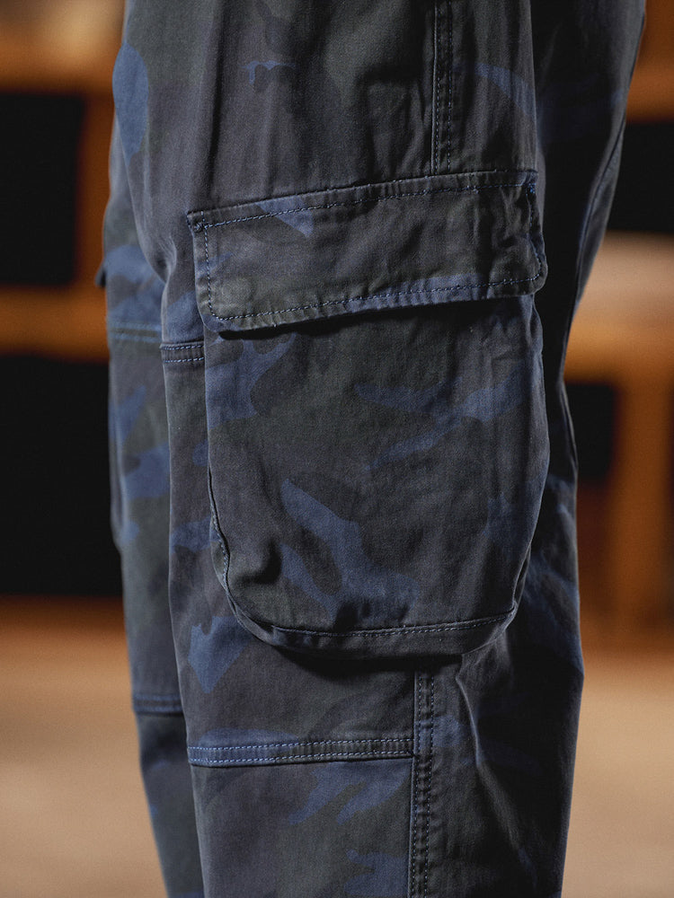 Men's Vintage-Inspired Camo Cargo Pants
