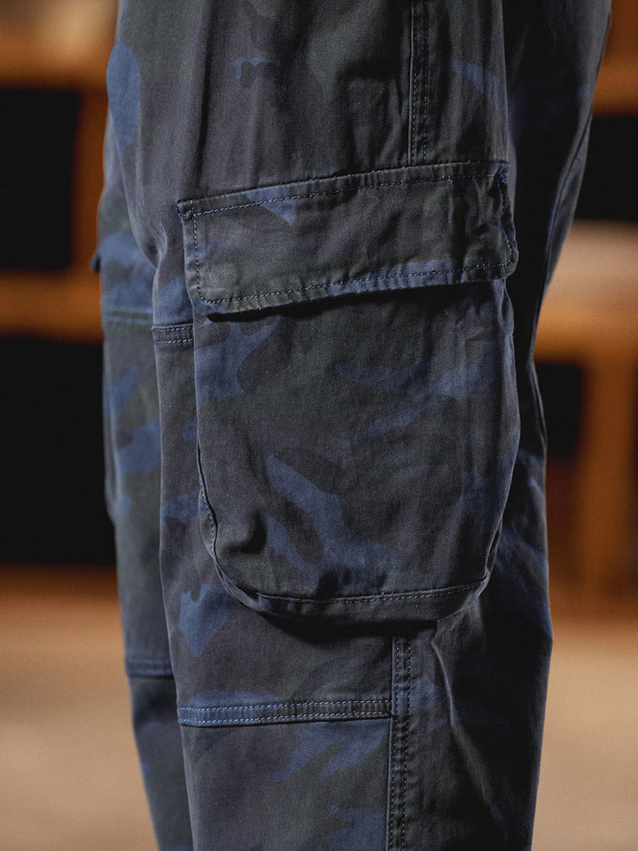 Men's Vintage-Inspired Camo Cargo Pants