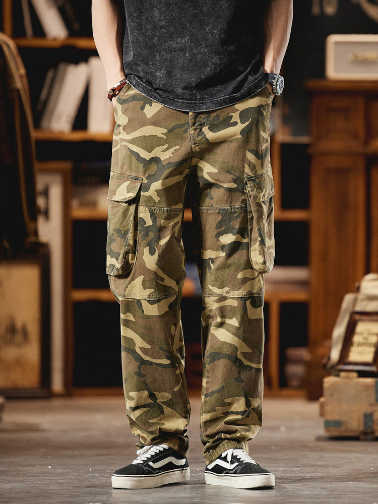 Men's Vintage-Inspired Camo Cargo Pants