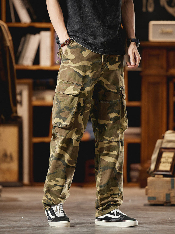 Men's Vintage-Inspired Camo Cargo Pants