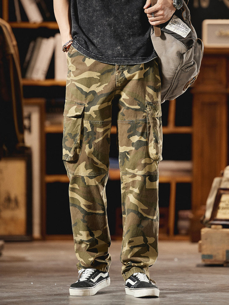 Men's Vintage-Inspired Camo Cargo Pants