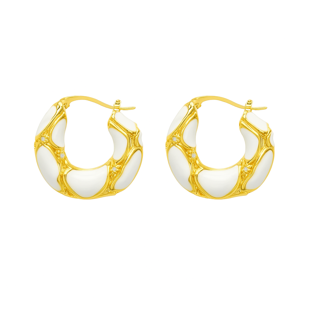 Elegant Curved Earrings - Stylish and Modern Design