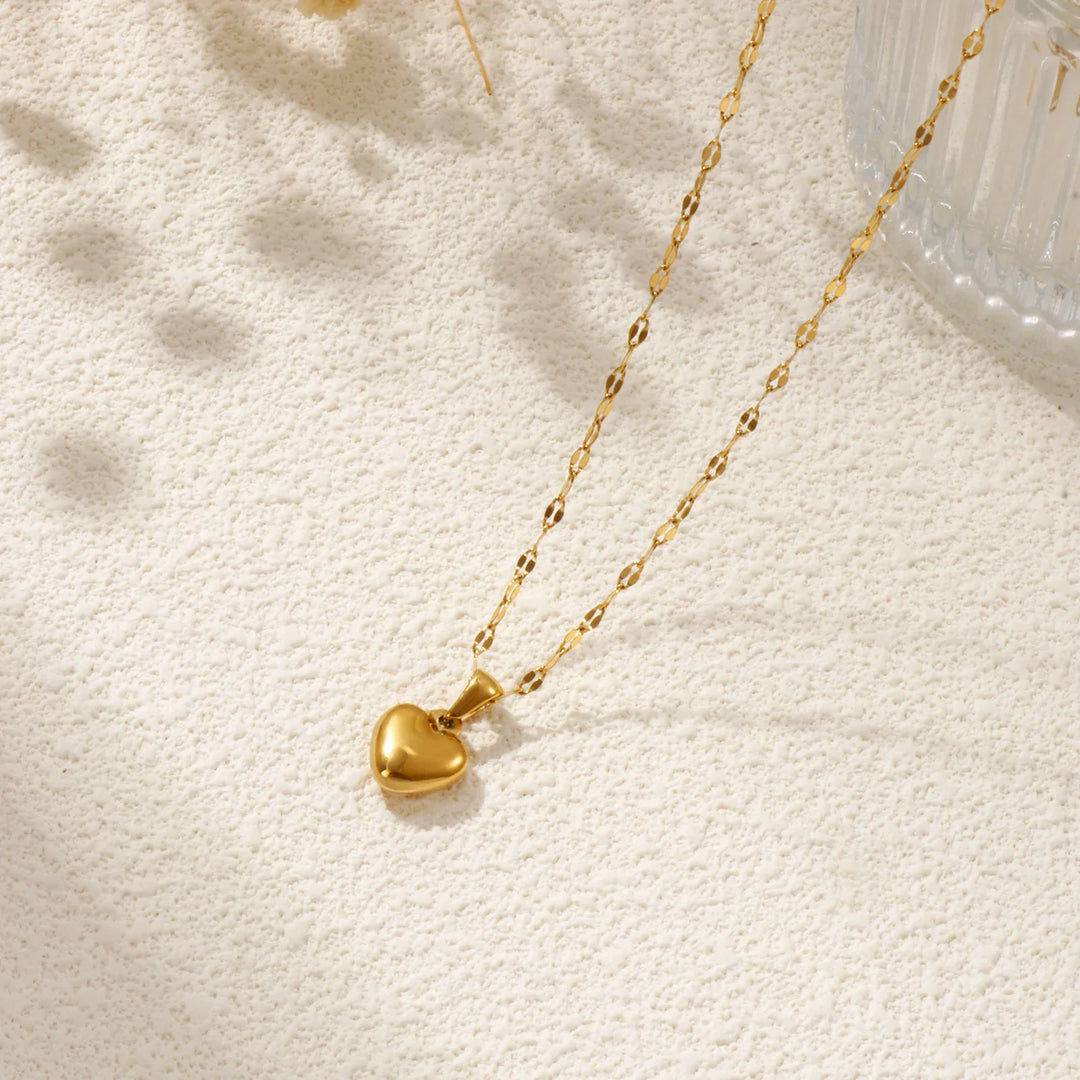 Elegant Heart-Shaped Pendant Necklace-MODAUTLET