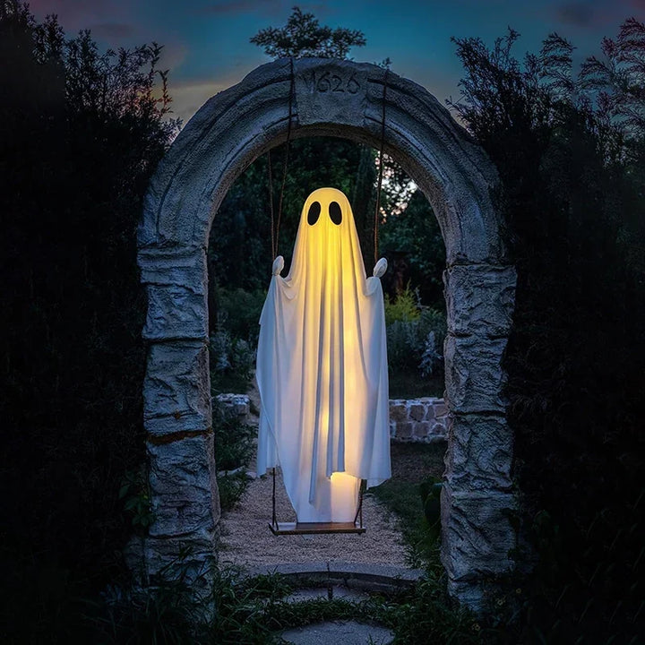 Halloween-Geisterschaukel für den Außenbereich mit Lichterkette zur Veranda-Dekoration