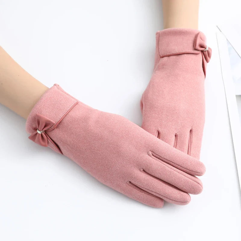 Elegant Suede Gloves for Stylish Comfort