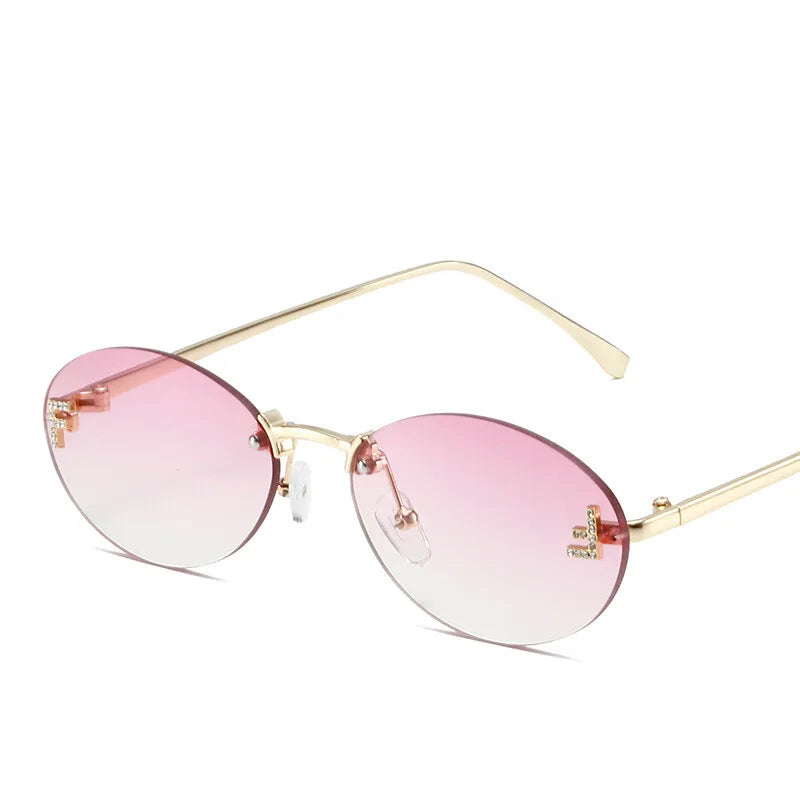 Stylish Piazza Navona-Inspired Sunglasses Purple