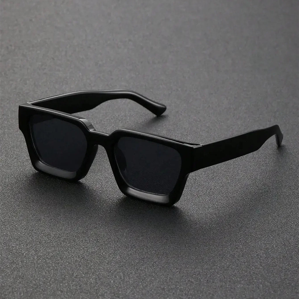 Elegant Venezia Sunglasses Black