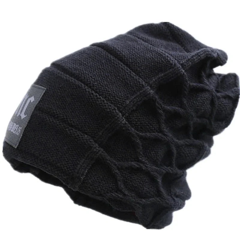 Unisex Knitted Beanie with Label Black 55cm-60cm