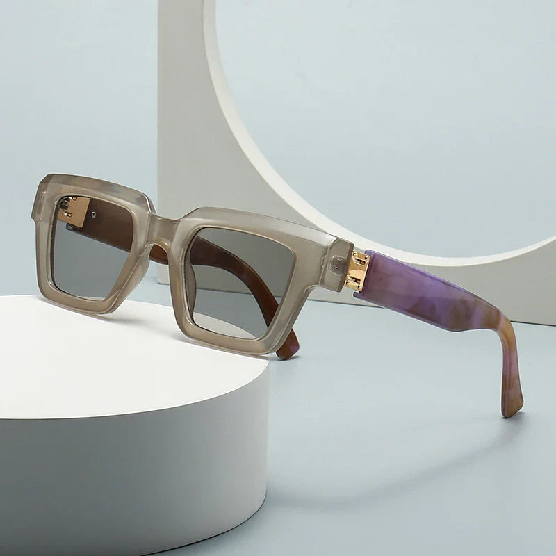 Elegant Green Shades for a Sophisticated Look-MODAUTLET