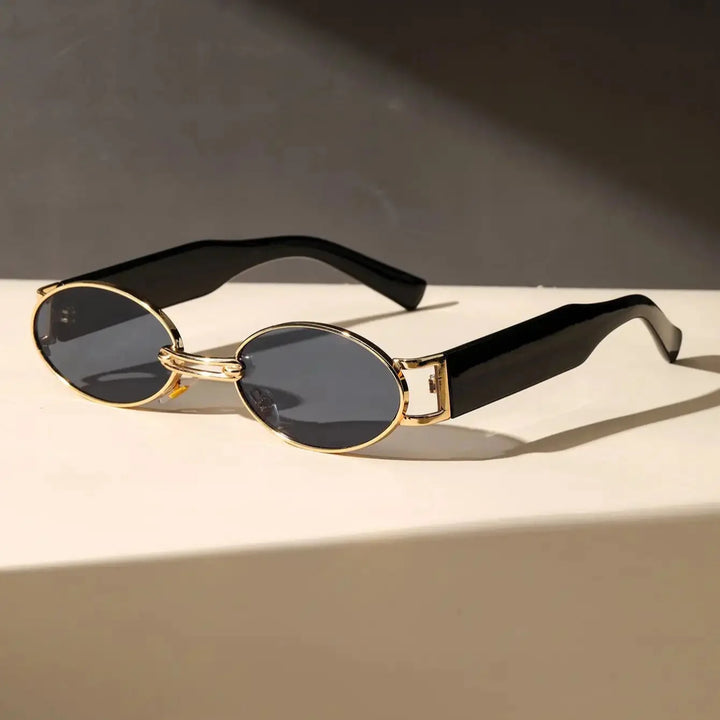 Chic Noir Sunglasses for Stylish Protection-MODAUTLET