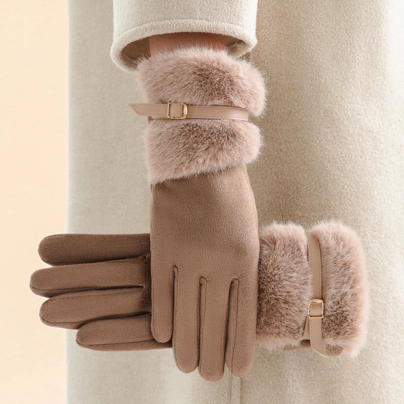 Luxurious Faux Fur Gloves for Ultimate Warmth
