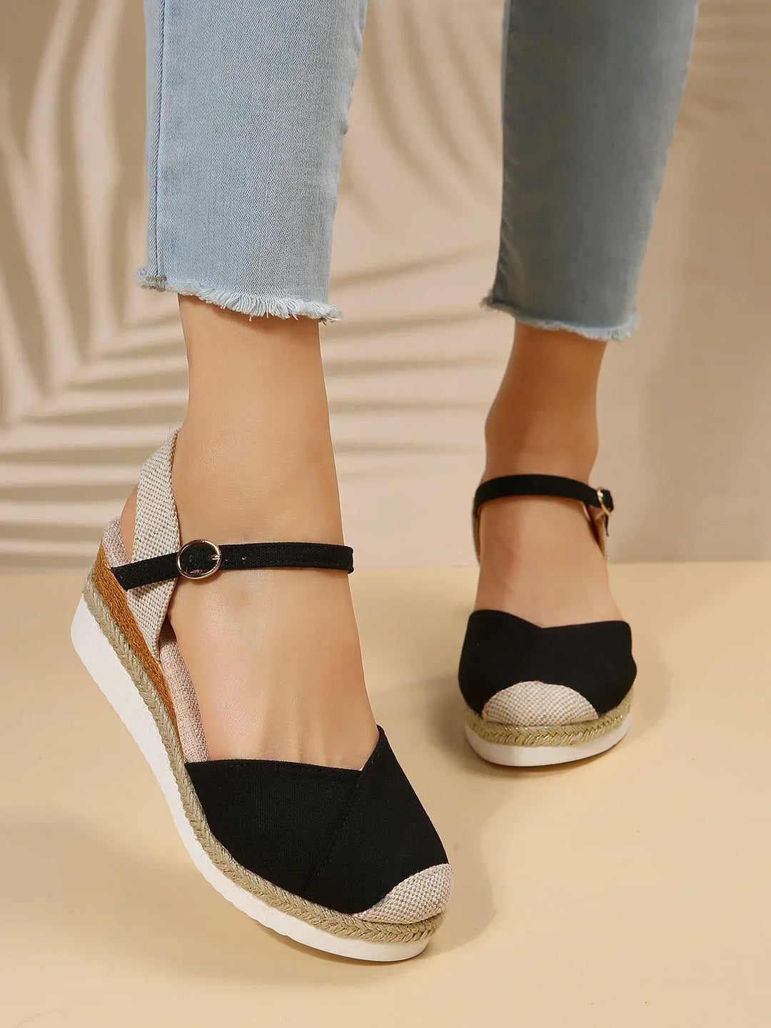 Woman's Closed Toe Wedge Sandals-MODAUTLET