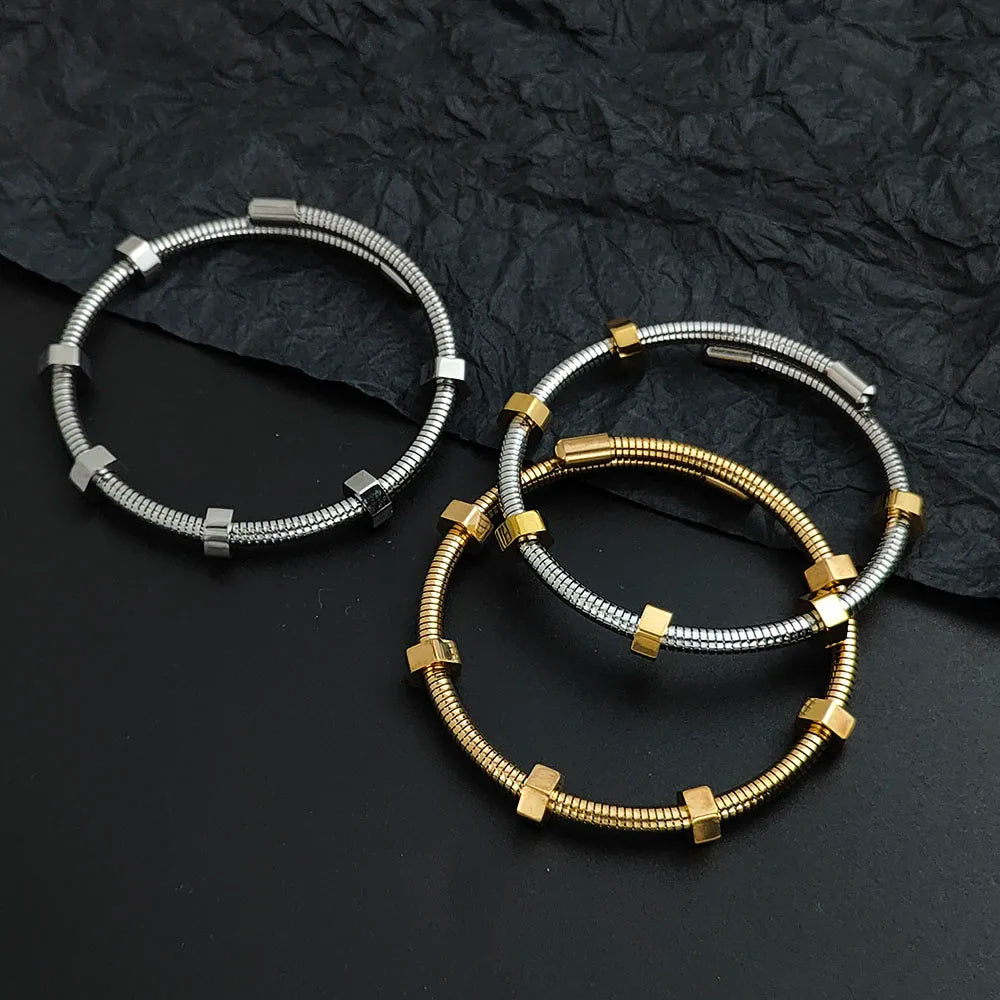 Signature Altura Bracelet - Elegant and Stylish Accessory