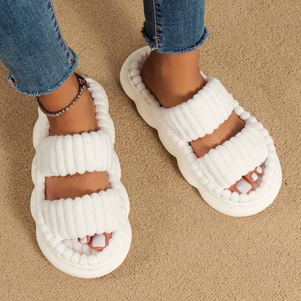 Women's Cozy DreamCloud Slippers for Ultimate Comfort White Stamped