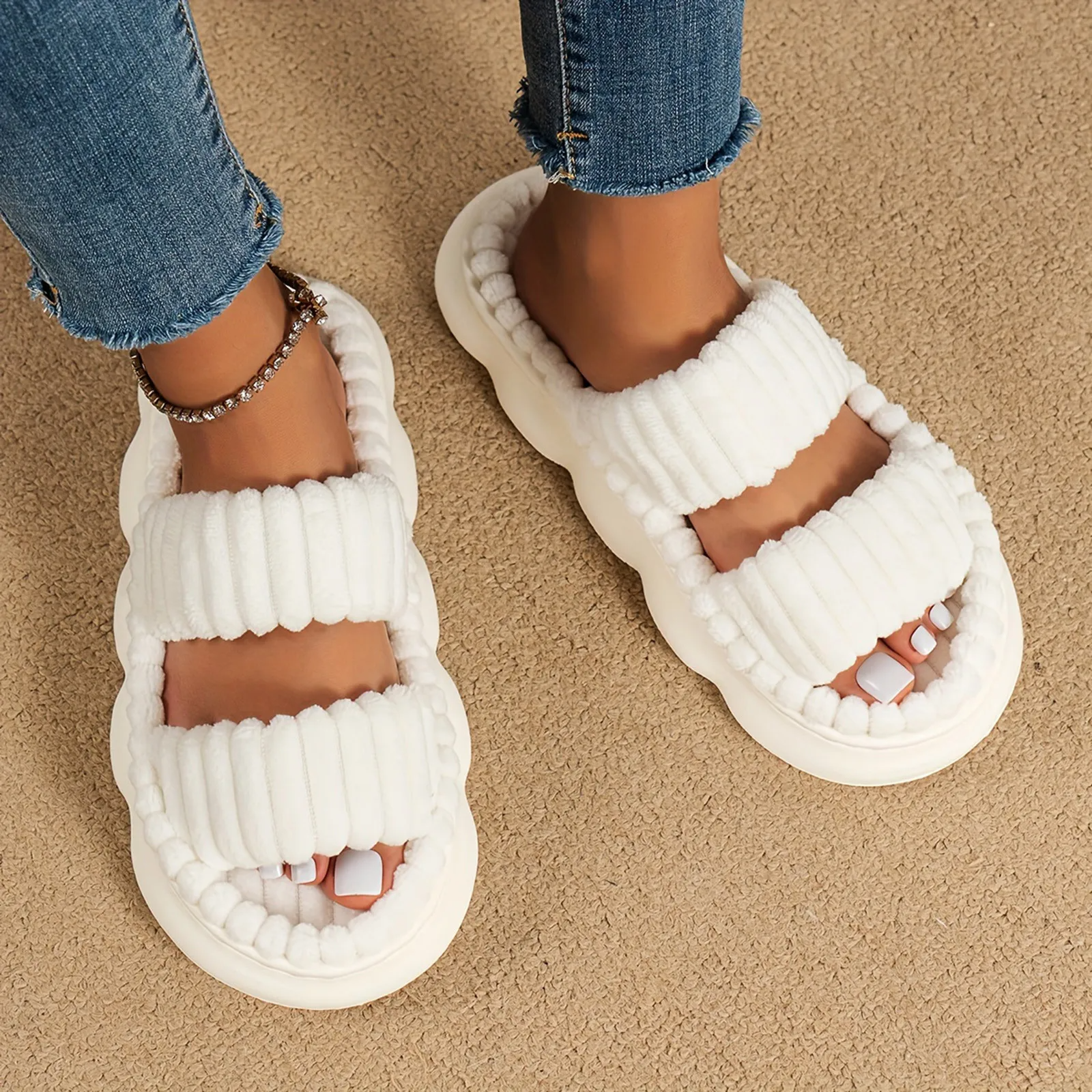 Women's Cozy DreamCloud Slippers for Ultimate Comfort White Stamped