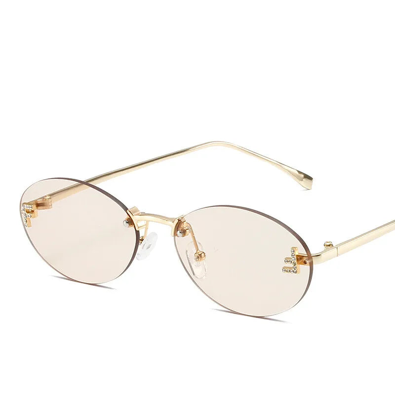 Stylish Piazza Navona-Inspired Sunglasses Beige