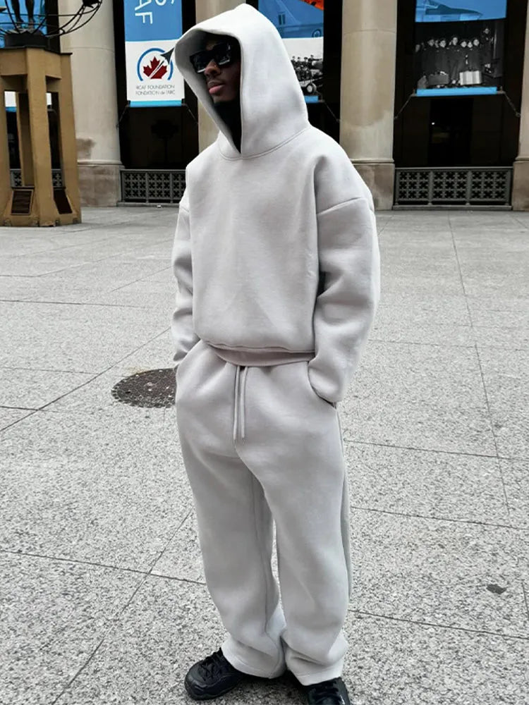 Męski oversize’owy sportowy dres