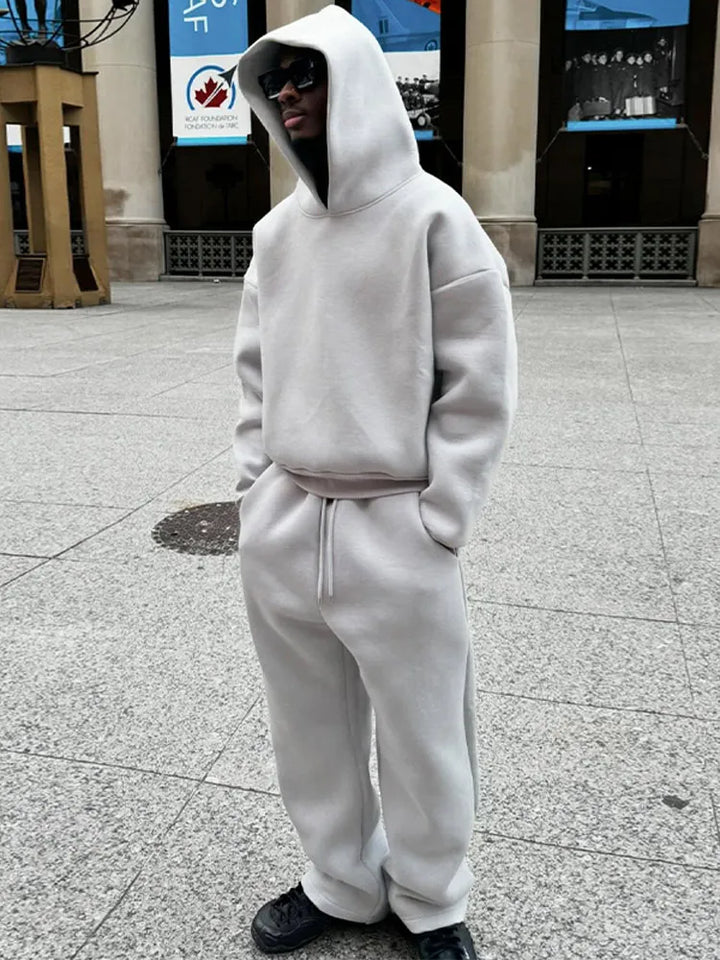 Męski oversize’owy sportowy dres