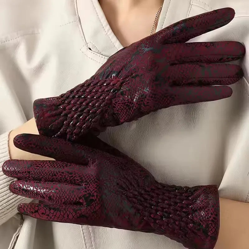 Suede Fashion Gloves for Elegance and Comfort
