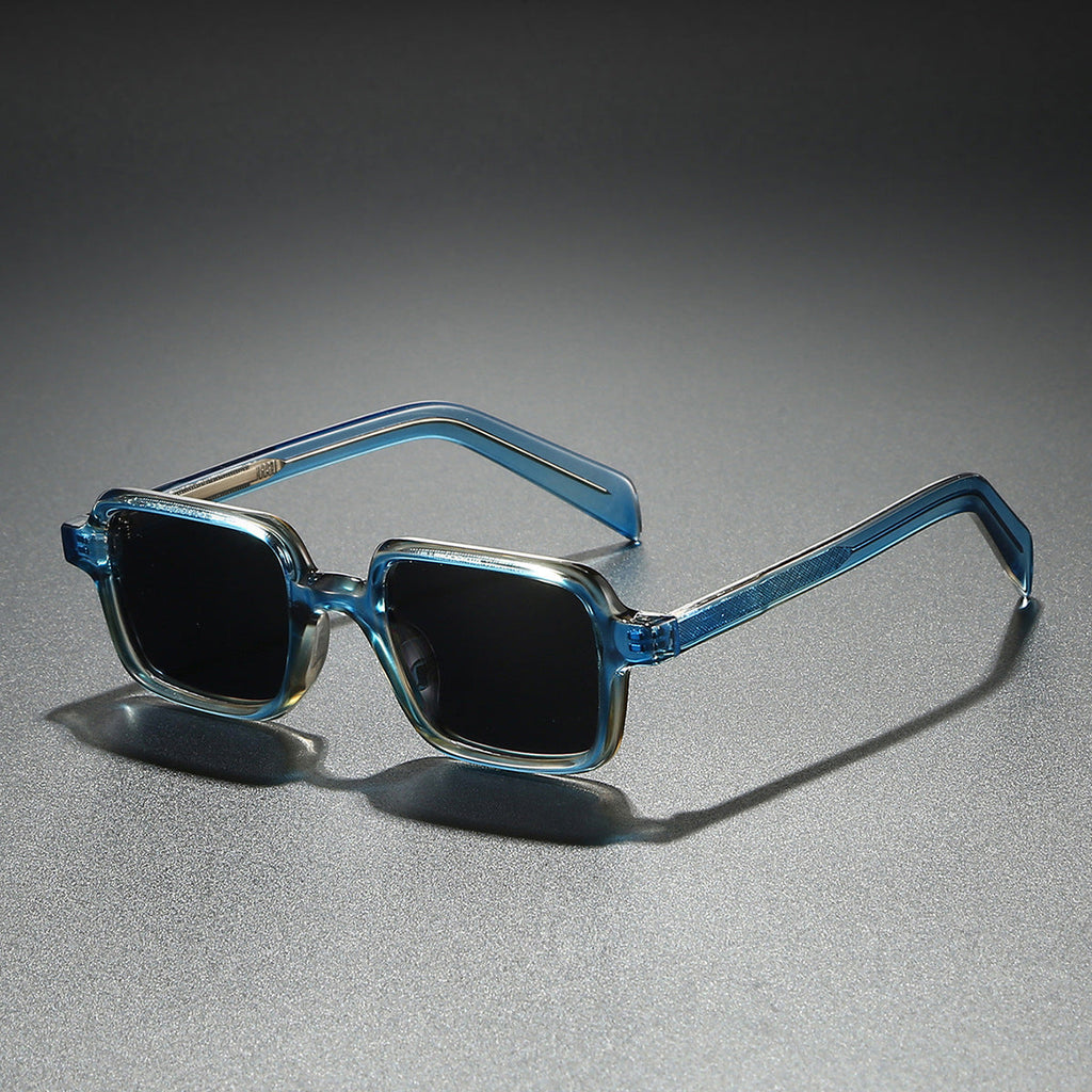Stylish Avalon Sunglasses for Ultimate Sun Protection Light Blue