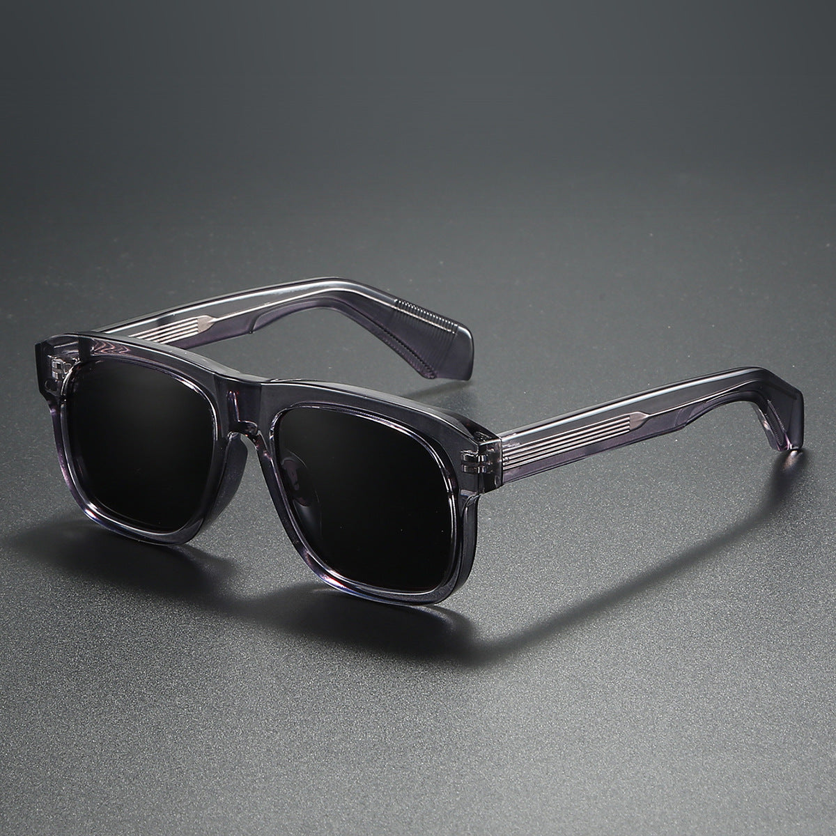 Stylish Retro-Inspired Sunglasses Clear