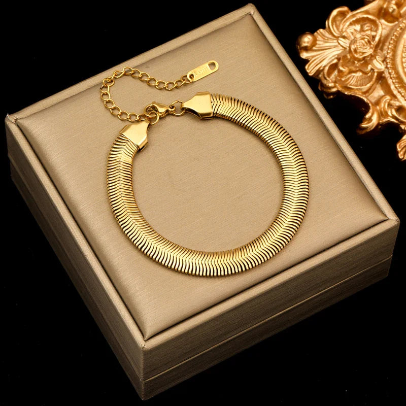 Elegant Gold Bracelet for Timeless Style-MODAUTLET