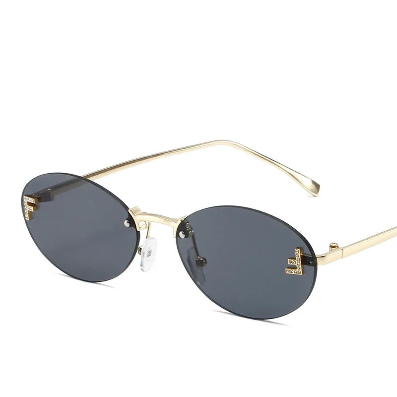 Stylish Piazza Navona-Inspired Sunglasses Grey