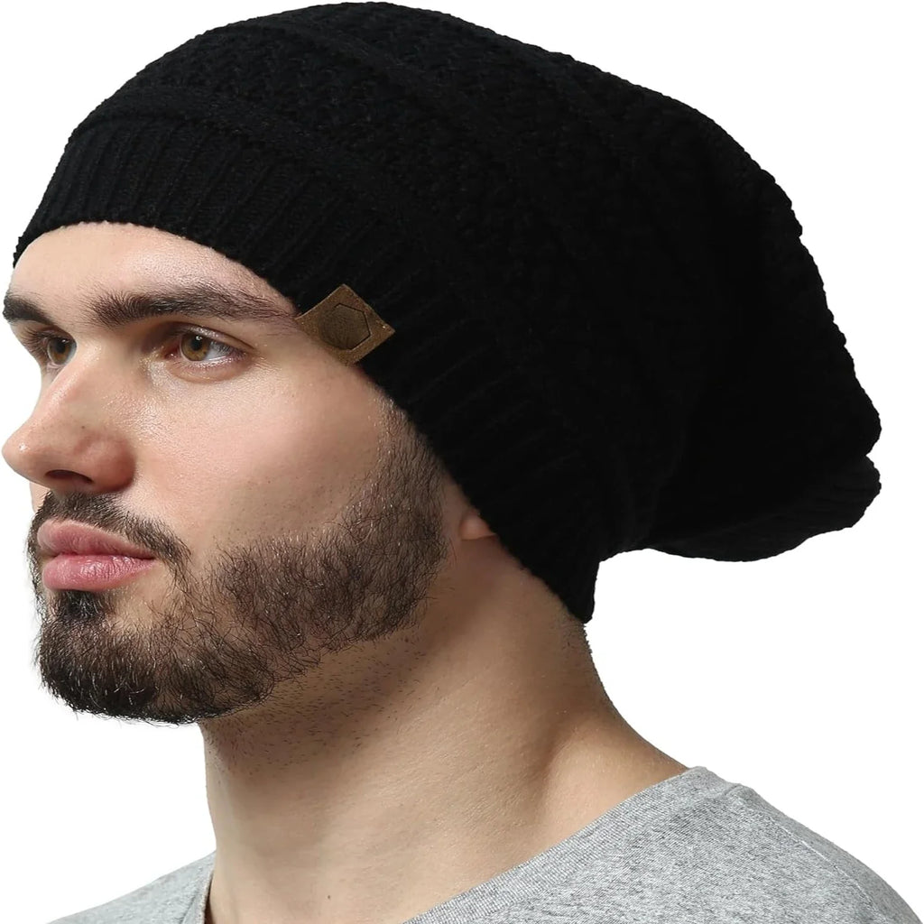 Cozy Knitted Beanie with Fur Lining Black