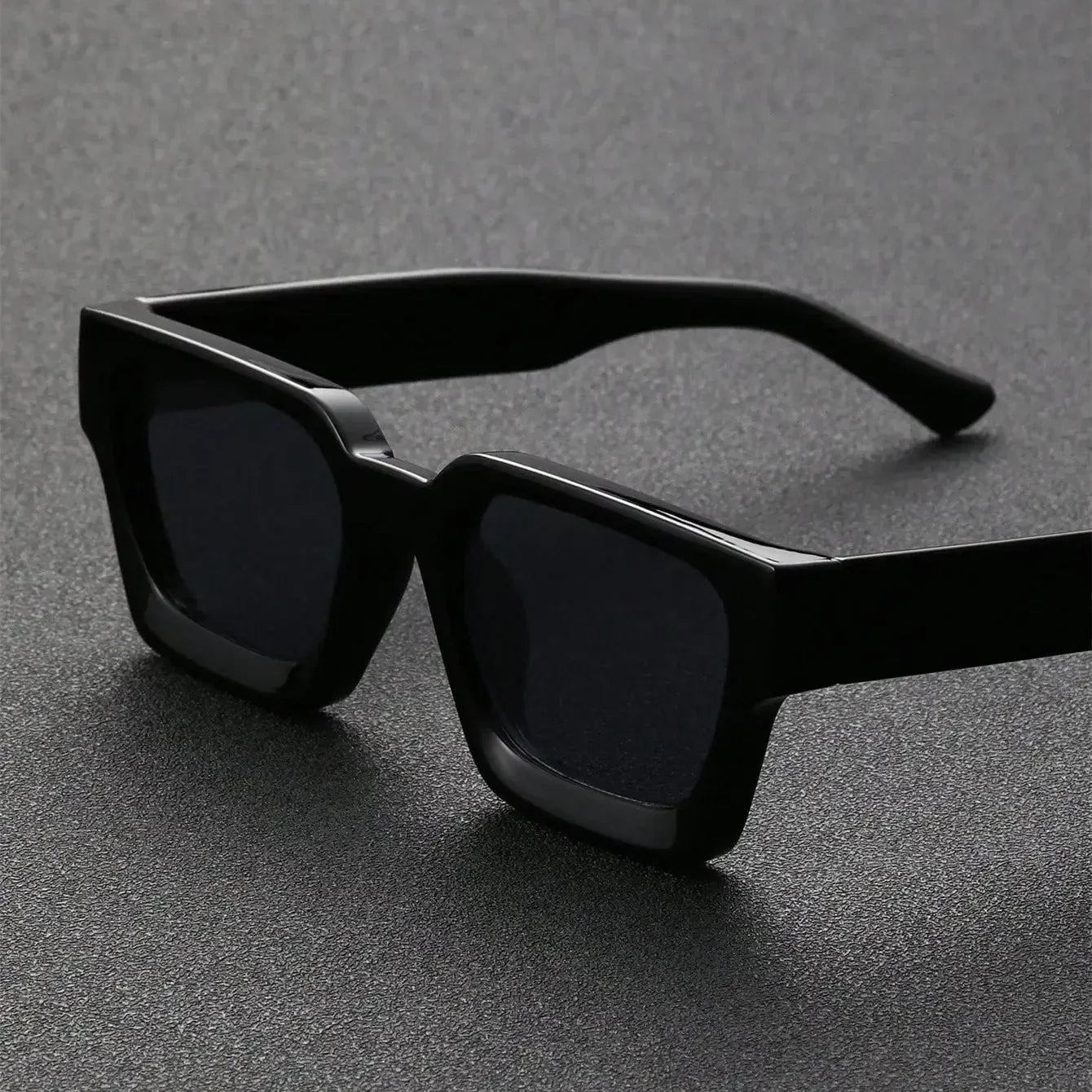 Elegant Venezia Sunglasses