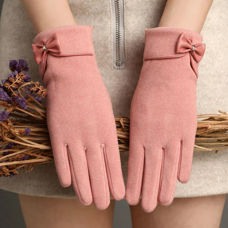 Elegant Suede Gloves for Stylish Comfort