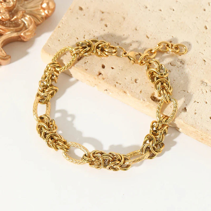 Elegant Gold Bracelet for Timeless Style-MODAUTLET