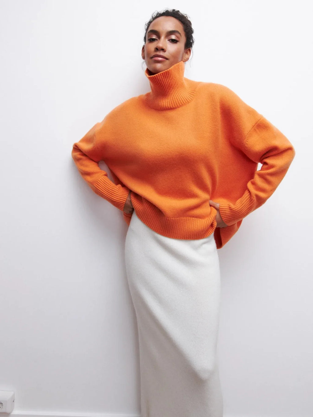 Women's Stylish Corso Umberto Sweater - Cozy & Chic Knitwear Orange