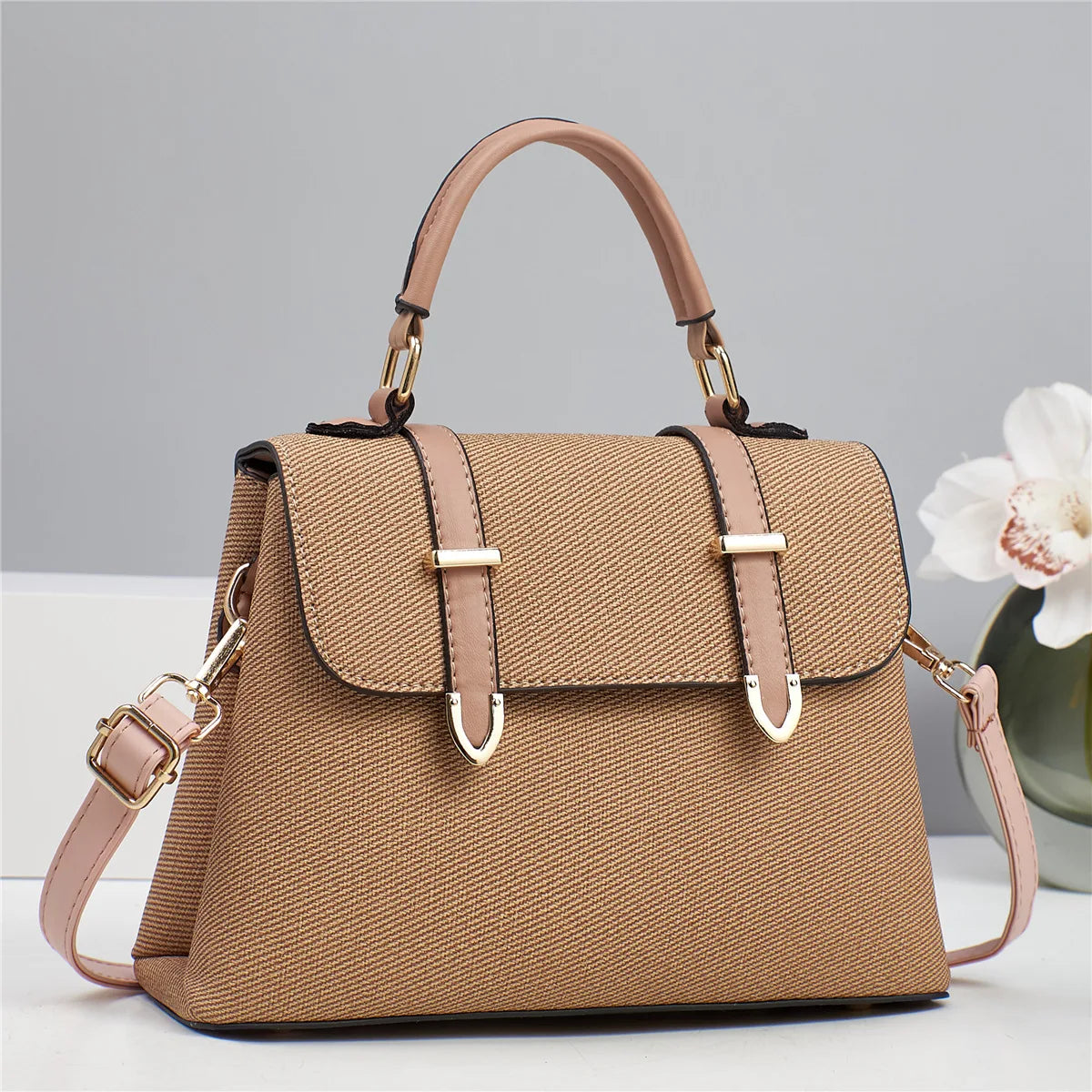 Elegant Solestre Shoulder Bag Brown1