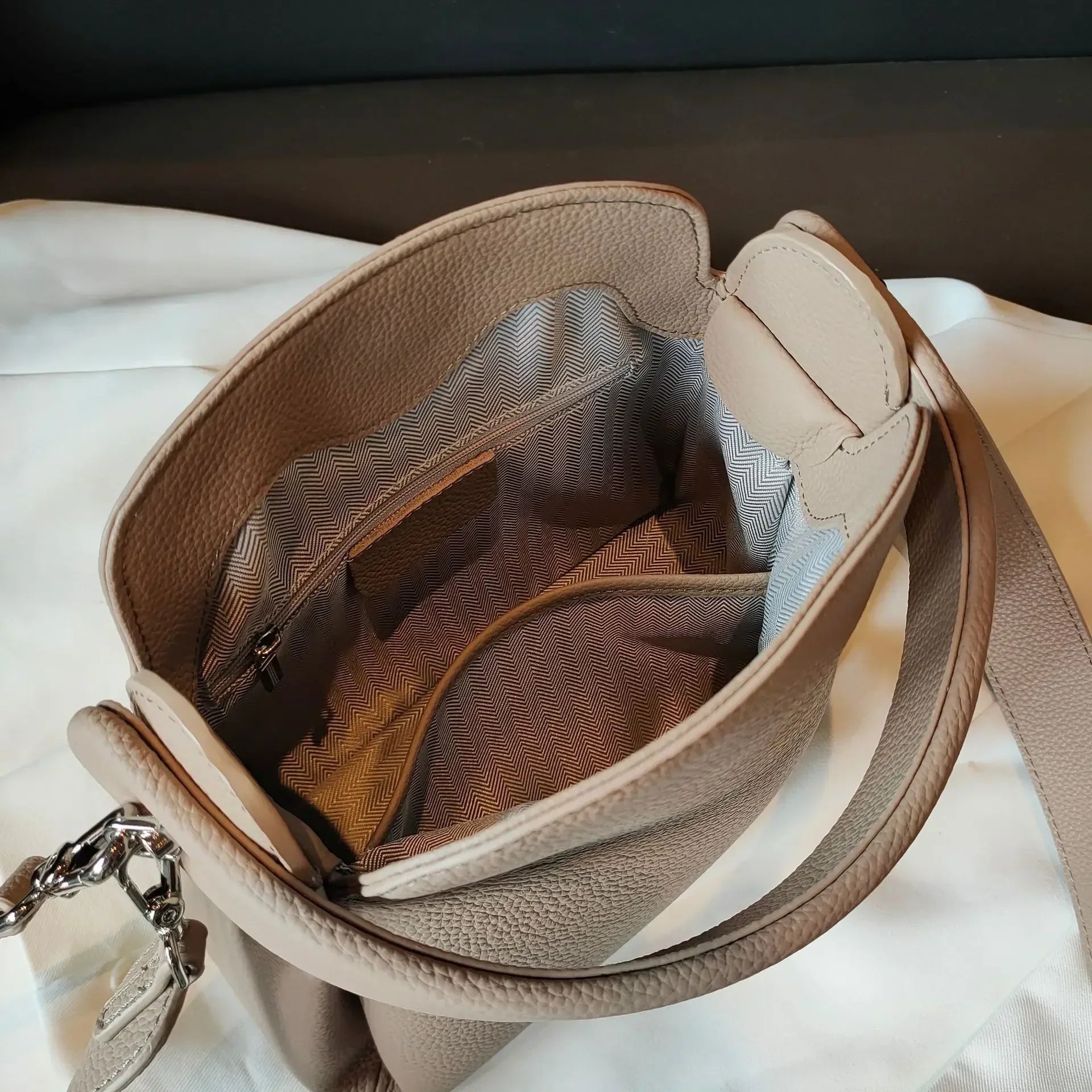 Colette | Elegant Hand/Sling Bag