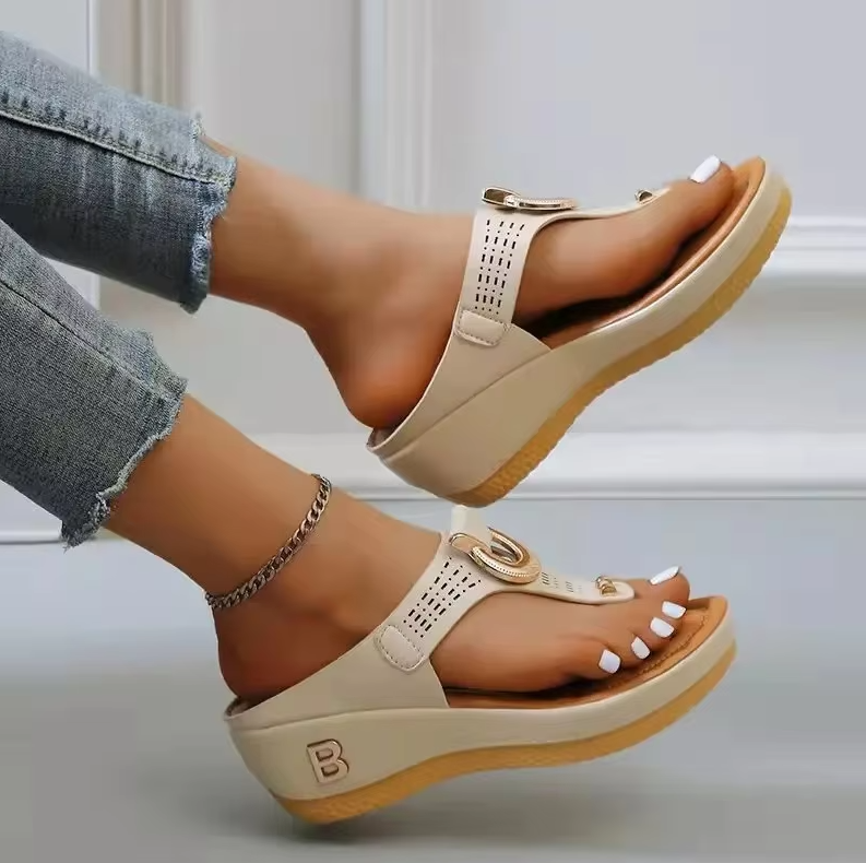 Women's Stability-Enhancing Therapeutic Sandals Beige
