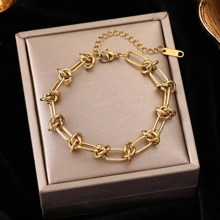 Elegant Gold Bracelet for Timeless Style-MODAUTLET