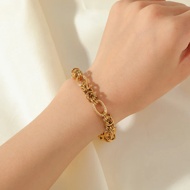 Elegant Gold Bracelet for Timeless Style-MODAUTLET