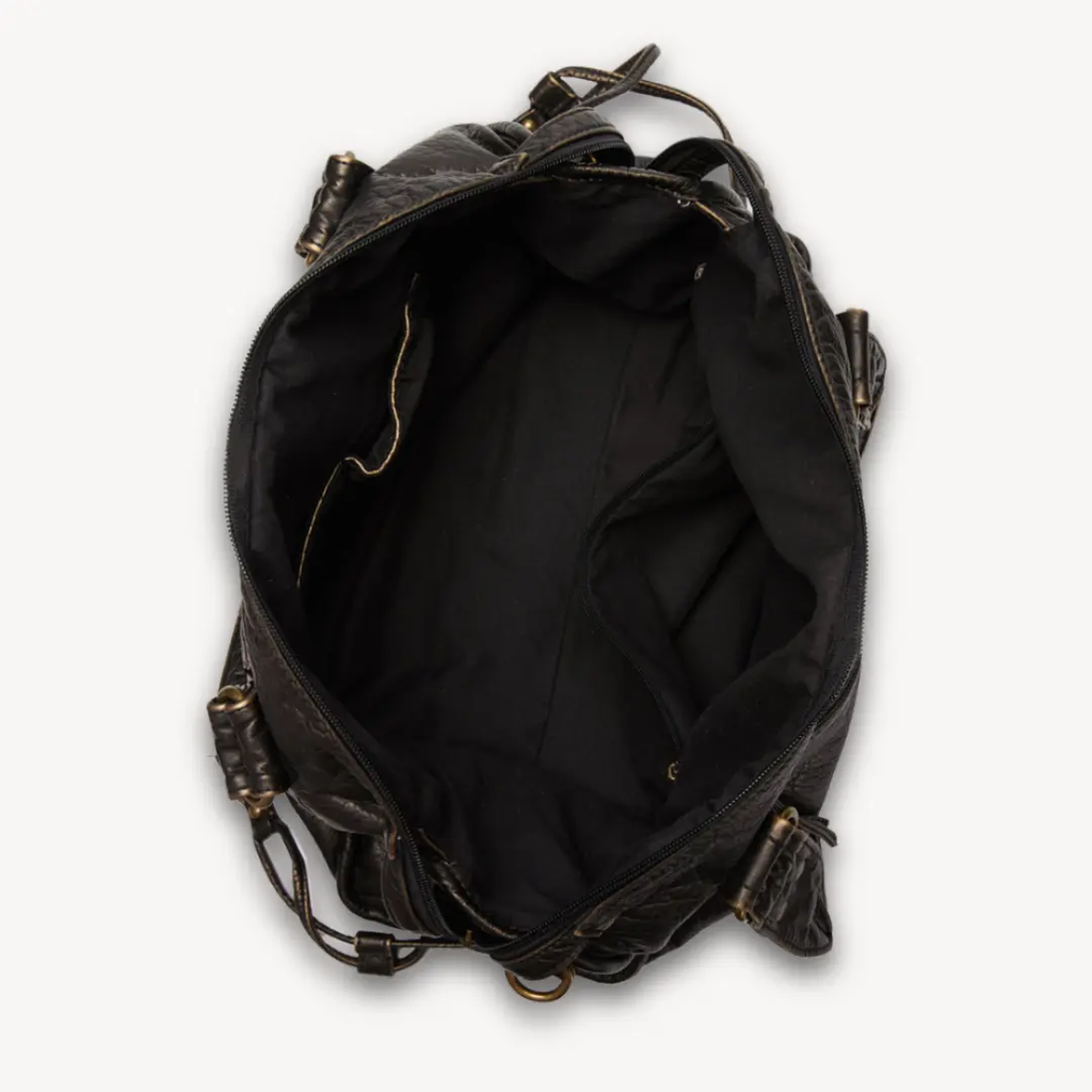 Soft Tote Handbag for Women – Elegant & Versatile