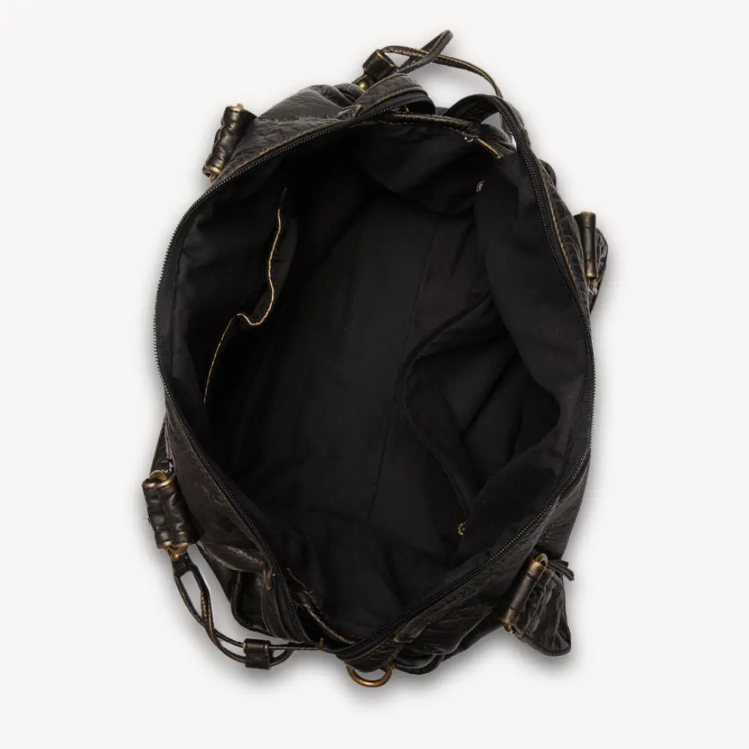 Soft Tote Handbag for Women – Elegant & Versatile